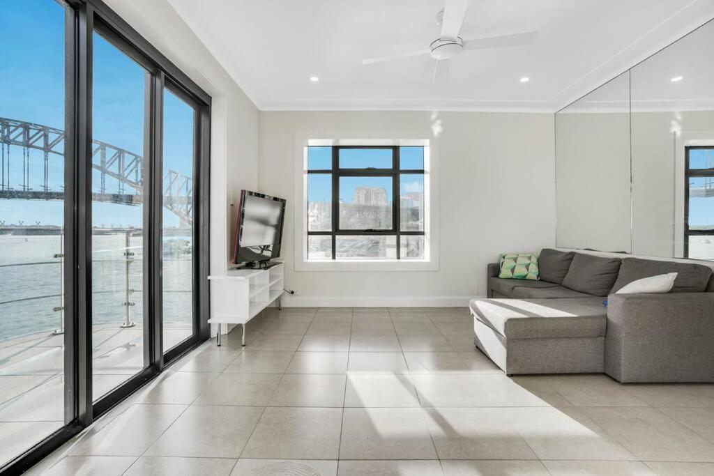 Apartment Iconic Harbour Bridge Views *